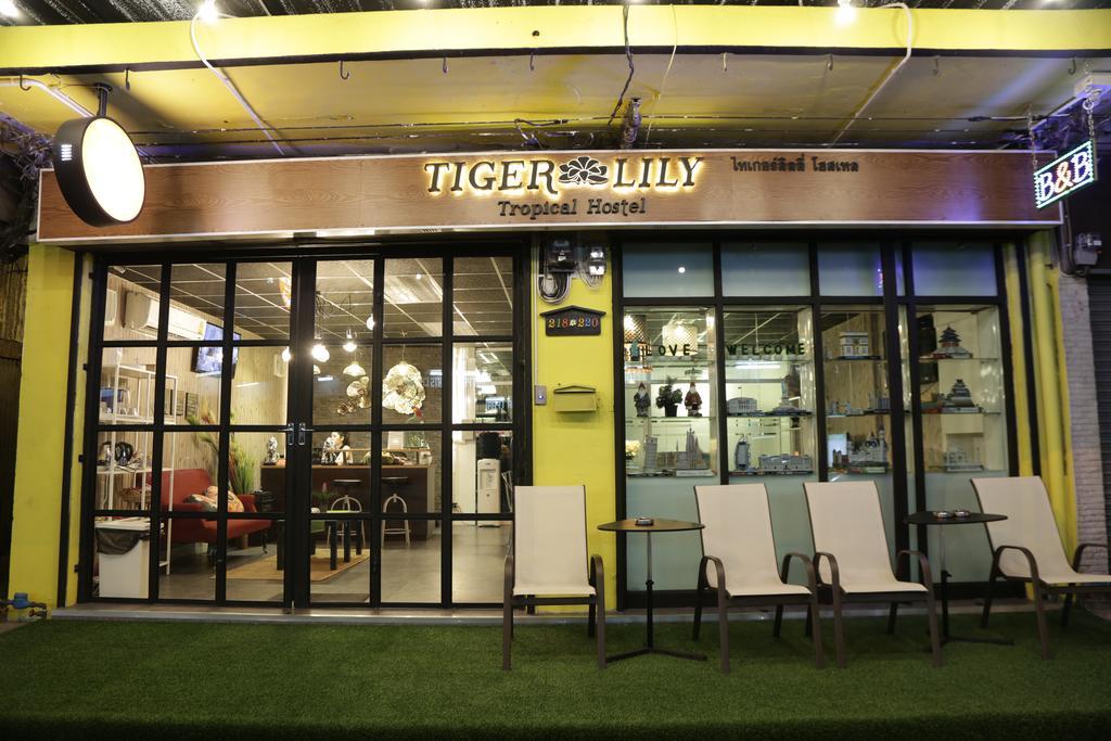 Tiger Lily Hostel Bangkok Dış mekan fotoğraf