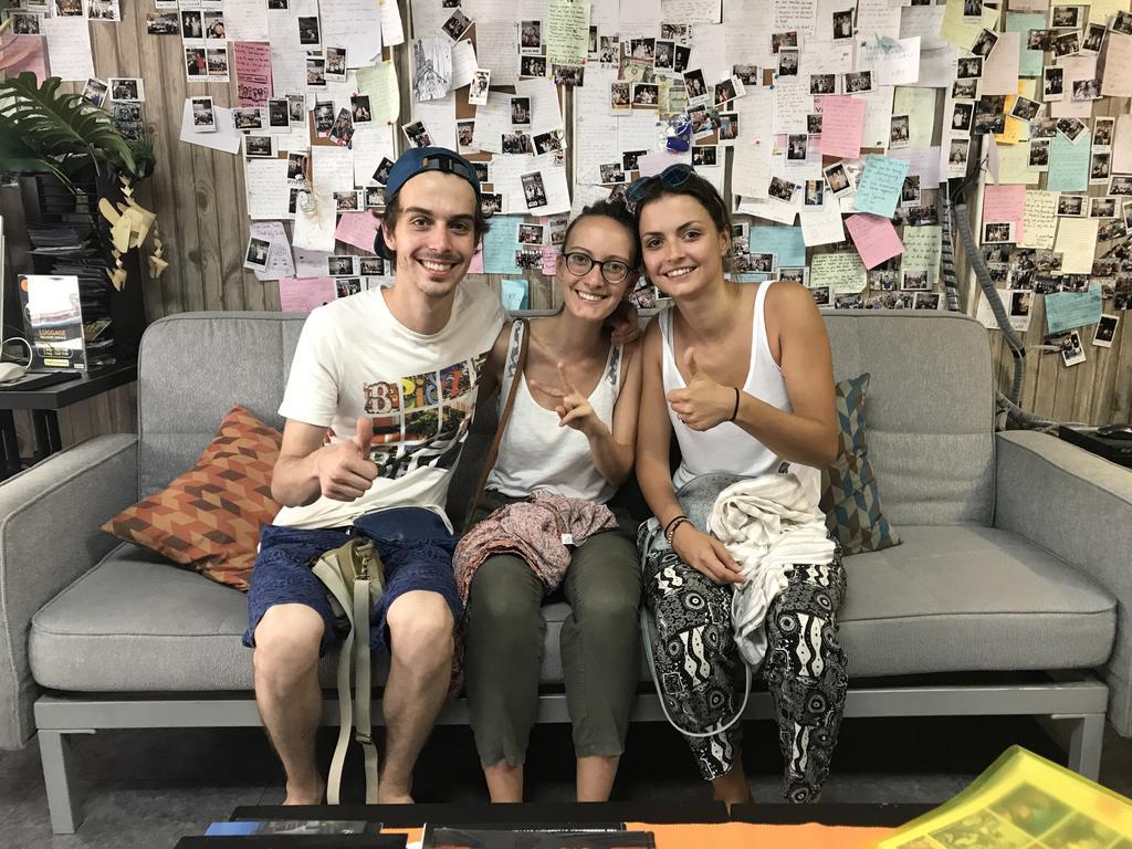 Tiger Lily Hostel Bangkok Dış mekan fotoğraf