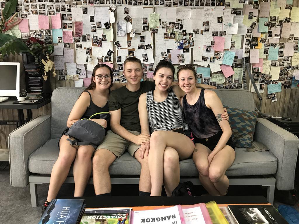 Tiger Lily Hostel Bangkok Dış mekan fotoğraf
